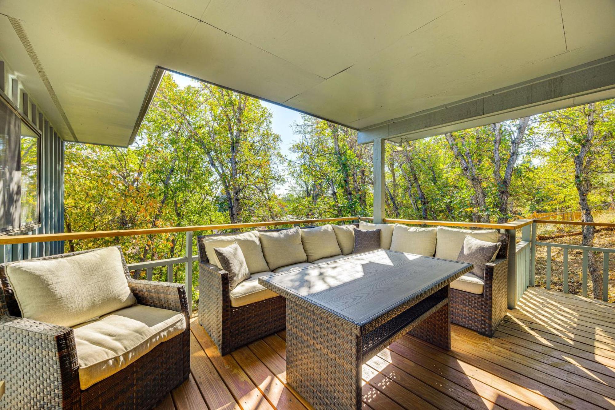5 Mi To Area Attractions Home With Hot Tub Colorado Springs Exterior photo
