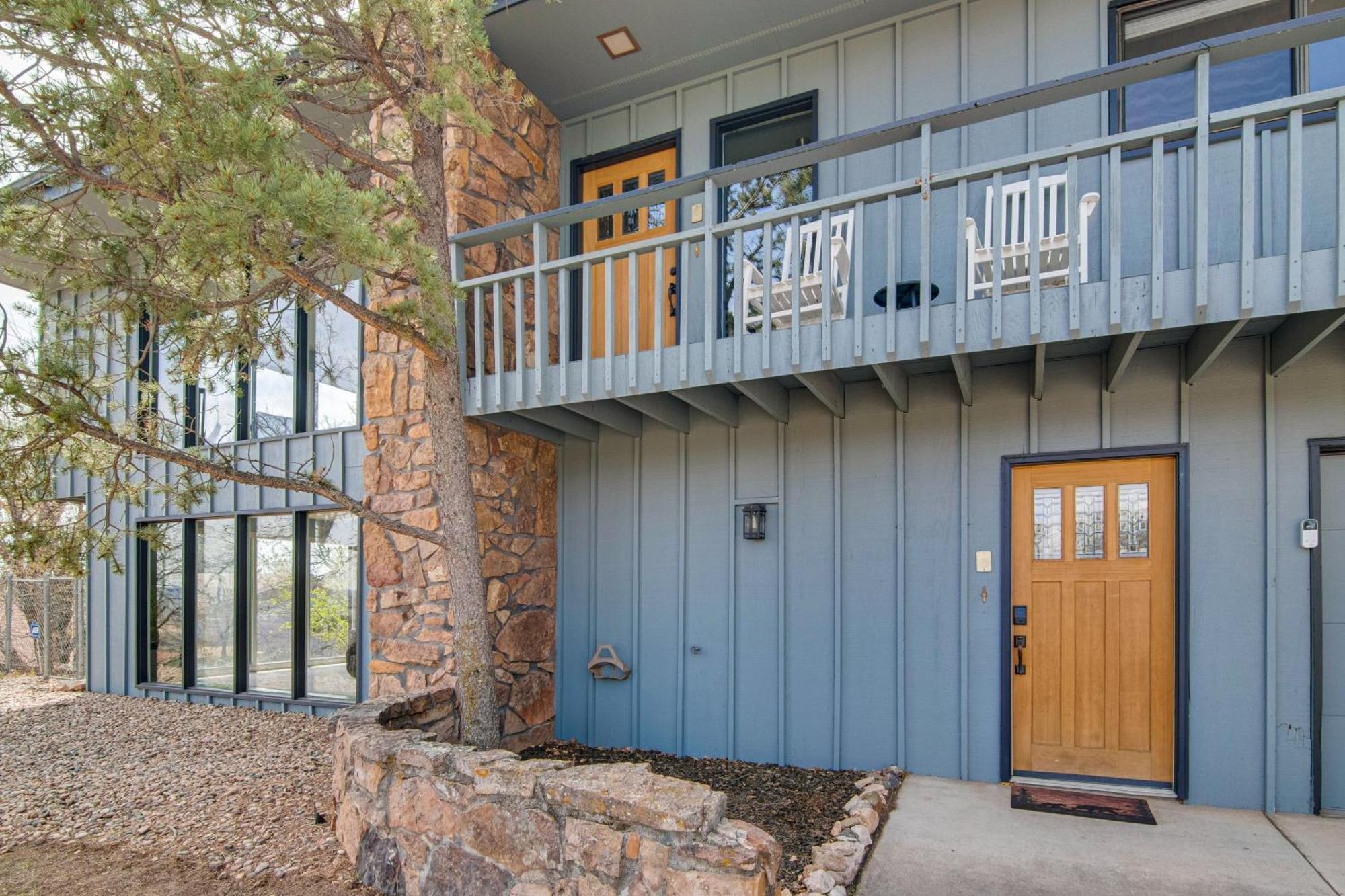 5 Mi To Area Attractions Home With Hot Tub Colorado Springs Exterior photo